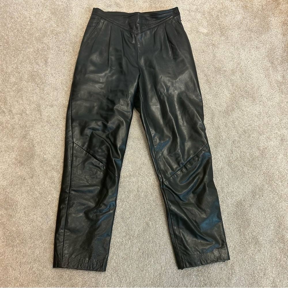 Danier leather vintage black leather V waist pleated pants